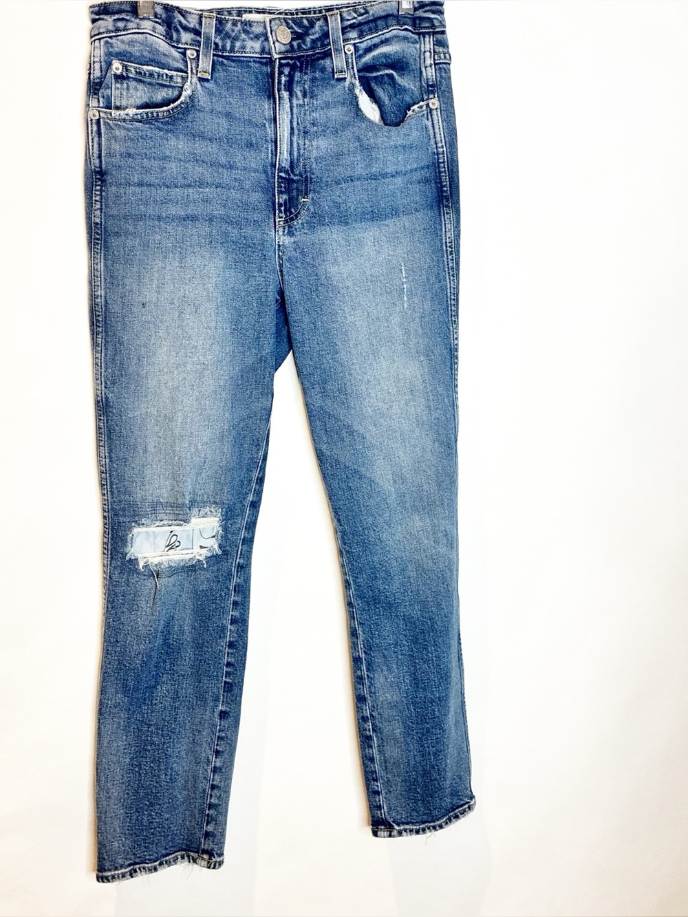 AMO | Straight Denim Chelsea Crop Jeans
